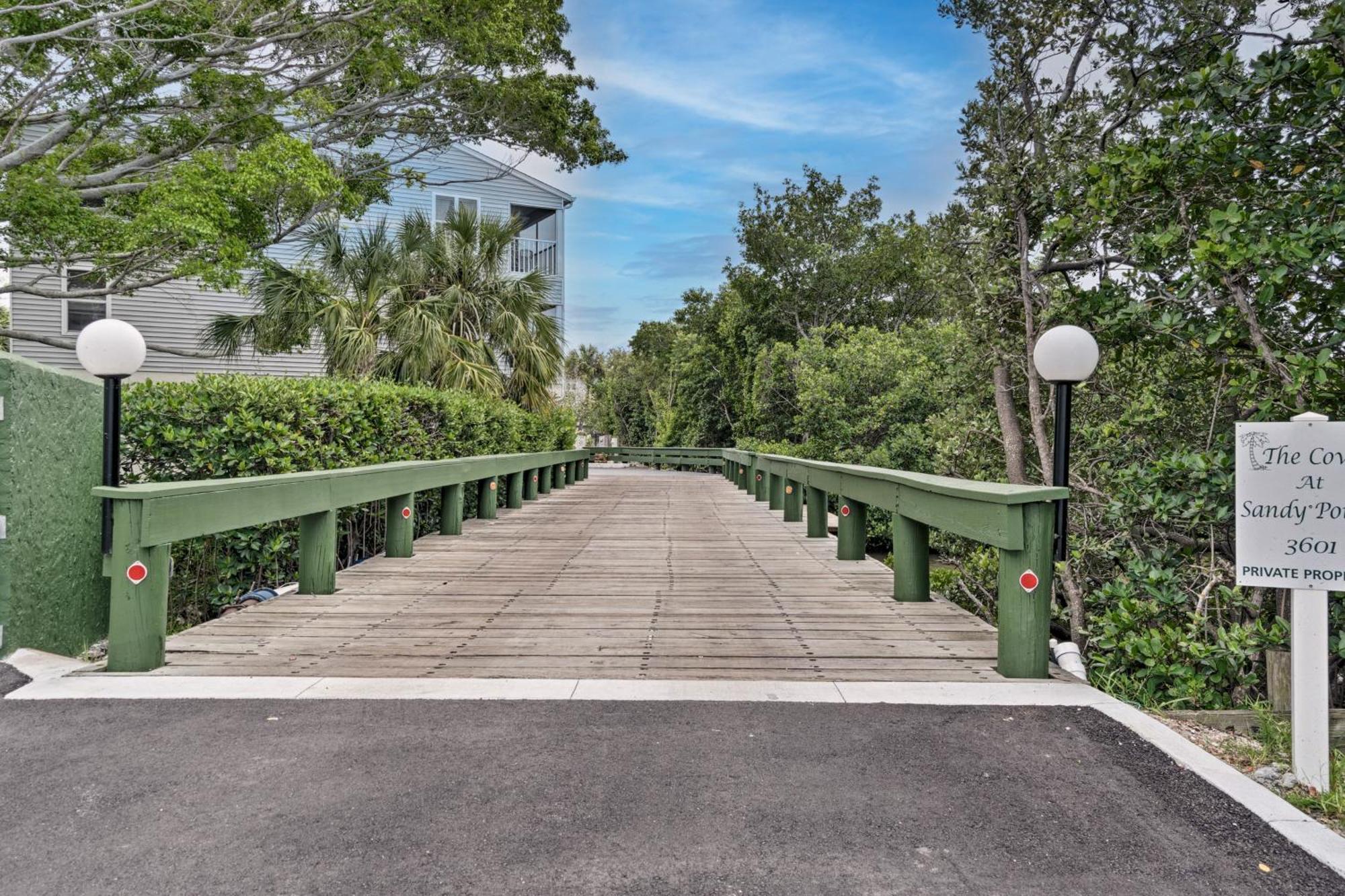 Condo With Pool And Gulf Access On Anna Maria Island! Холмс Бийч Екстериор снимка